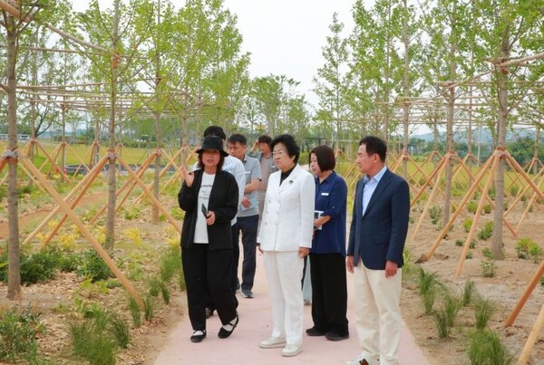 이섭대천공원 초화 특화공간 새단장ⓒ경기타임스